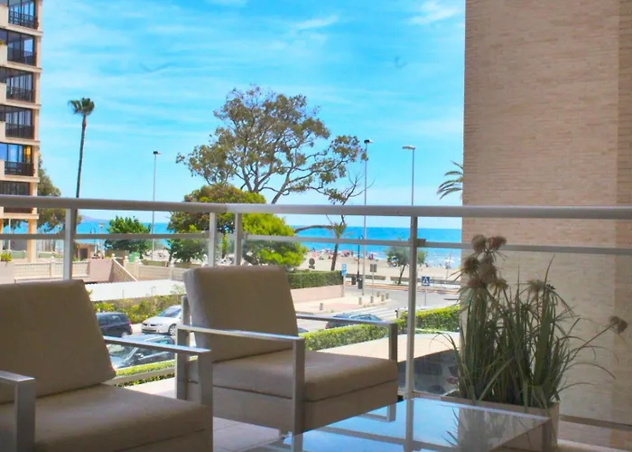 Seaside Apartment Retreat